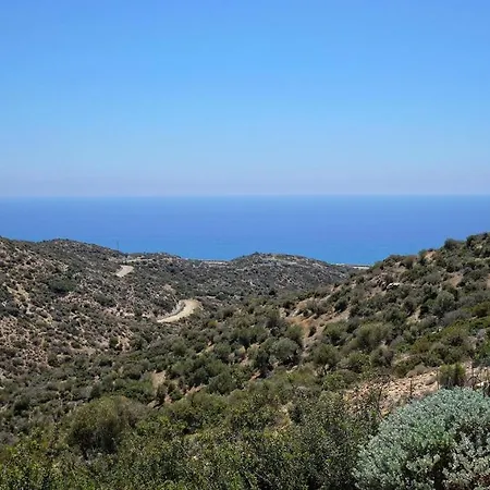 4 Bedroom Andromeda With Private Infinity Pool, Aphrodite Hills * Kouklia
