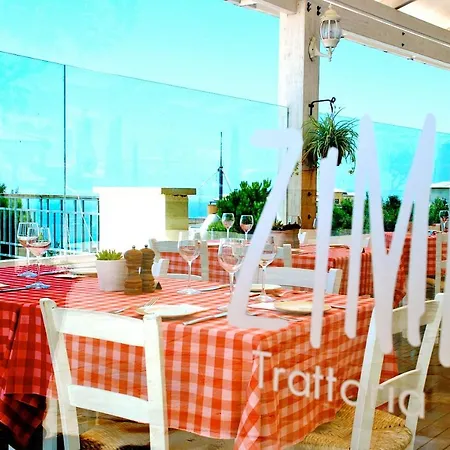 4 Bedroom Andromeda With Private Infinity Pool, Aphrodite Hills * קוקליה